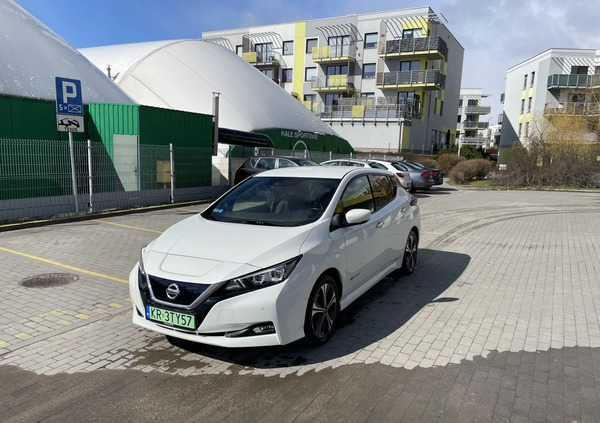 Nissan Leaf cena 77067 przebieg: 93000, rok produkcji 2018 z Pszczyna małe 56